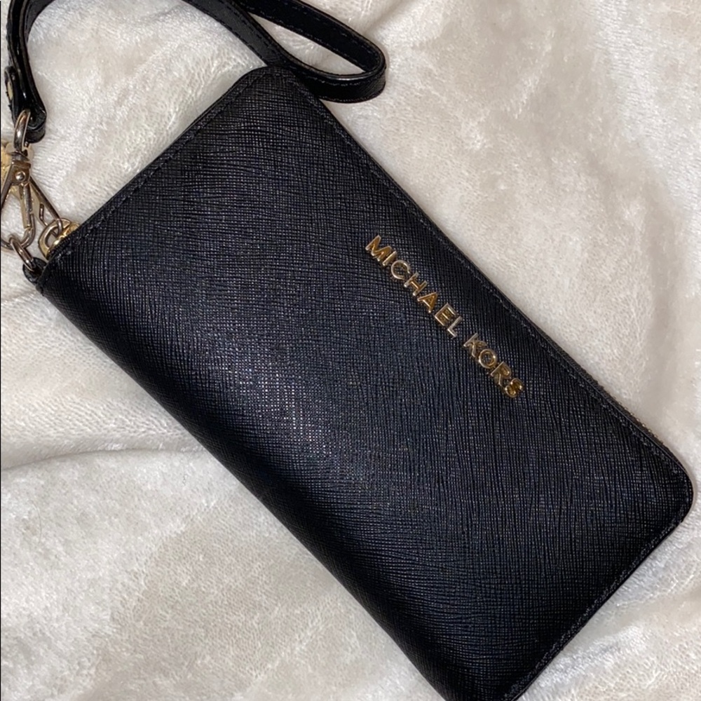 Michael Kors Black Wristlet Wallet
